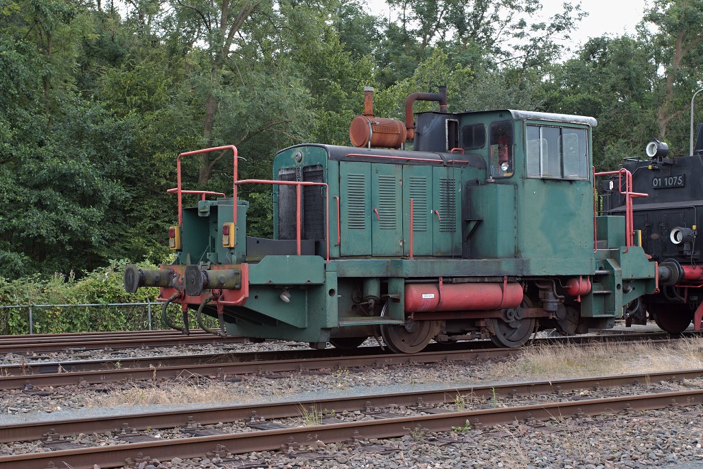 spoorweg spoorwegen hdr ns trein treinen locomotief verkeer transport openbaar vervoer spoor stoomlocomotief station
